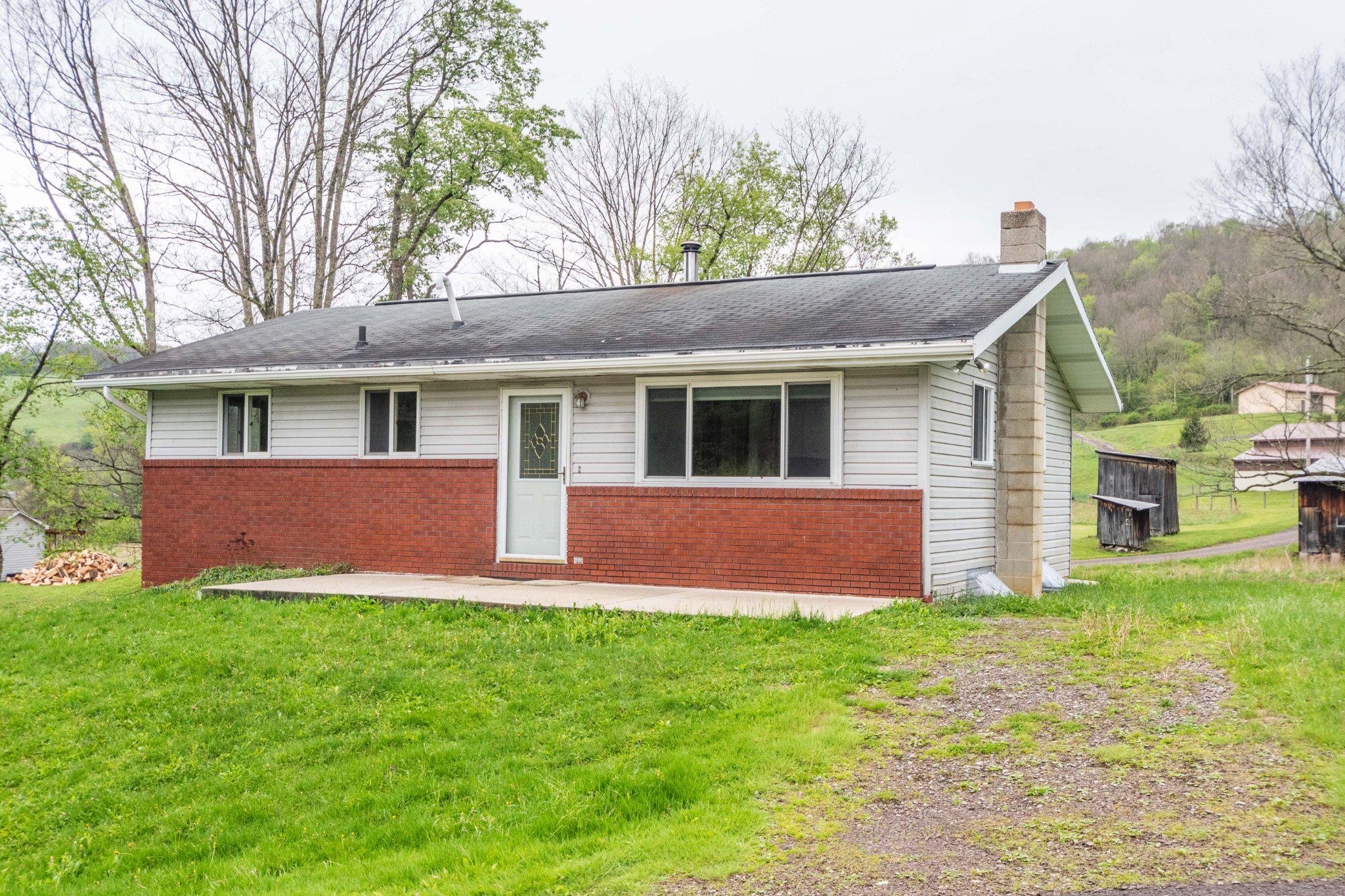 2155 Jennings Road Grantsville, MD 21536 - Photo 2 of 39 Charming home with scenic views right view