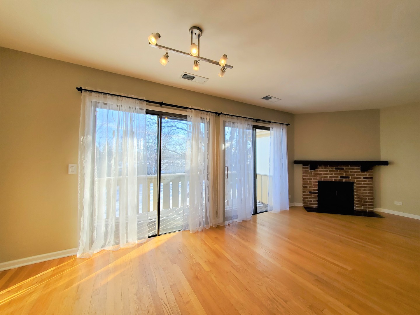 733 Plum Tree Court, Unit C2 Wheeling, IL 60090 - Photo 12 of 25