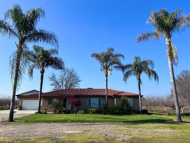 $2,500 | 10433 South Bethel Avenue, Selma, CA 93662