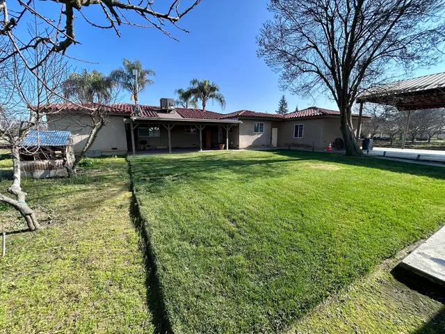 $2,500 | 10433 South Bethel Avenue, Selma, CA 93662