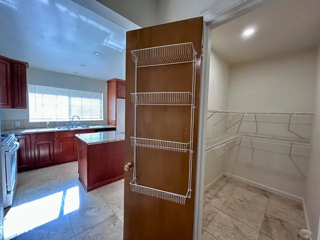 $2,500 | 10433 South Bethel Avenue, Selma, CA 93662