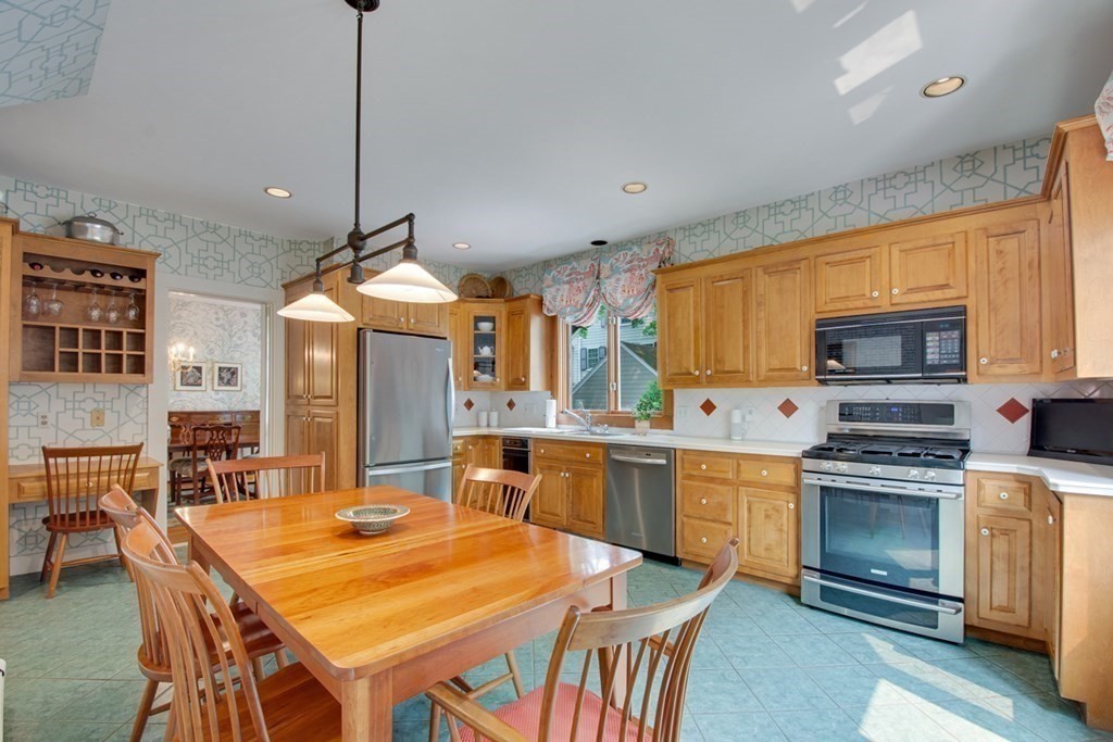 728 Webster Street Needham, MA 02492 - Photo 17 of 42 Gallery Image 17