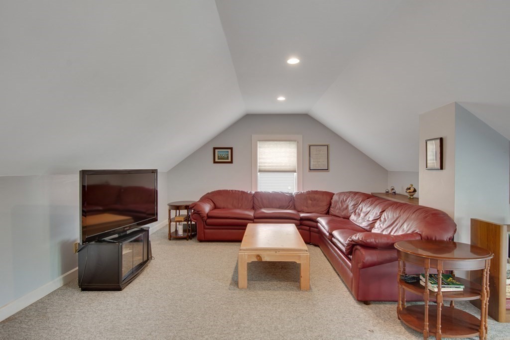 728 Webster Street Needham, MA 02492 - Photo 29 of 42 Gallery Image 29