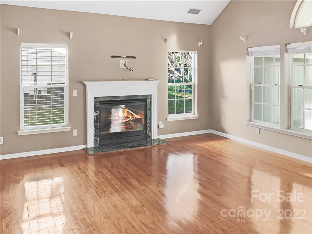 13427 Fremington Road Huntersville, NC 28078 - Photo 3 of 37 Gallery Image 3