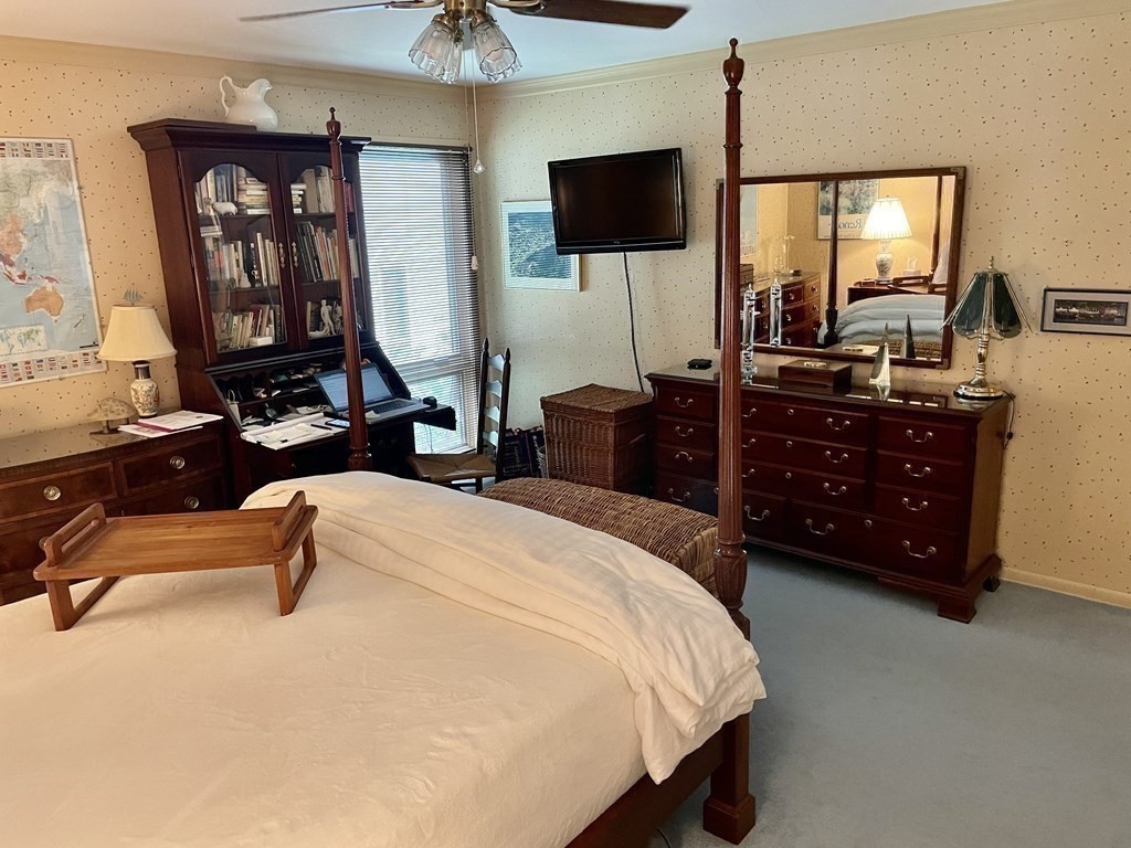 35 Wharf Path, Unit A Marblehead, MA 01945 - Photo 10 of 18