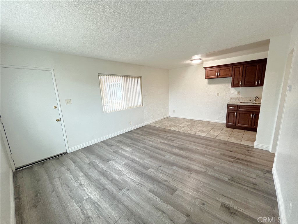 4461 West 135th Street, Unit F Hawthorne, CA 90250 - Photo 5 of 13