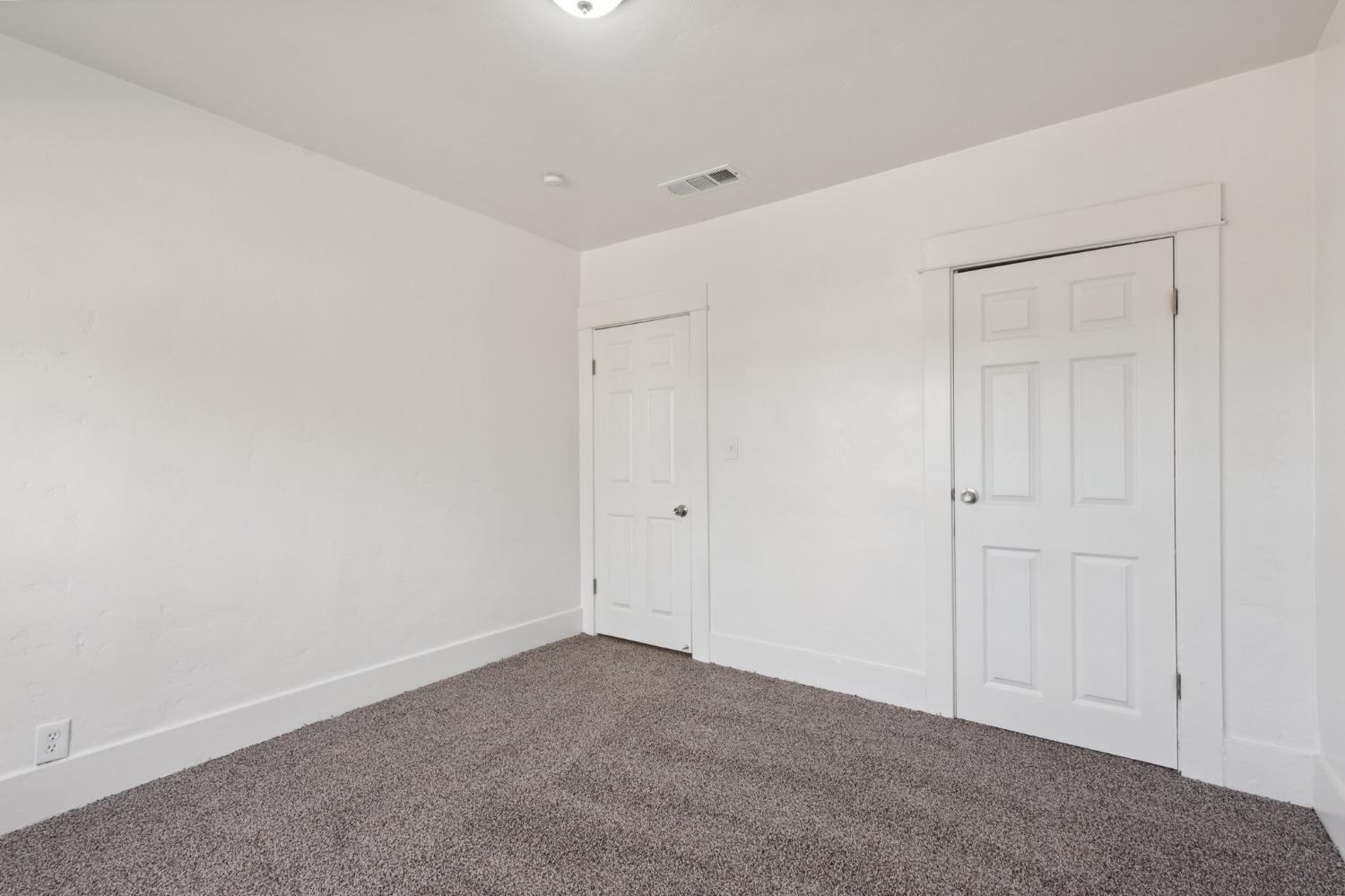 1515 North Fruit Avenue Fresno, CA 93728 - Photo 12 of 23 a view of an empty room
