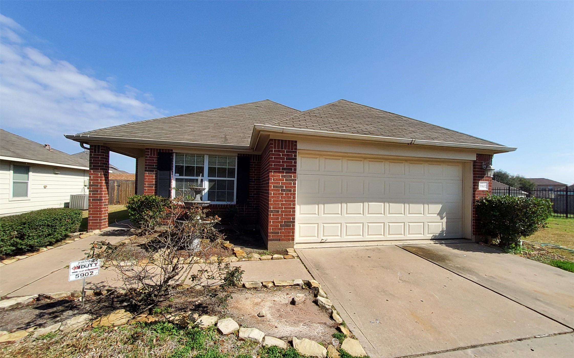 5902 Durango Mist Lane Katy, TX 77449 - Photo 3 of 25