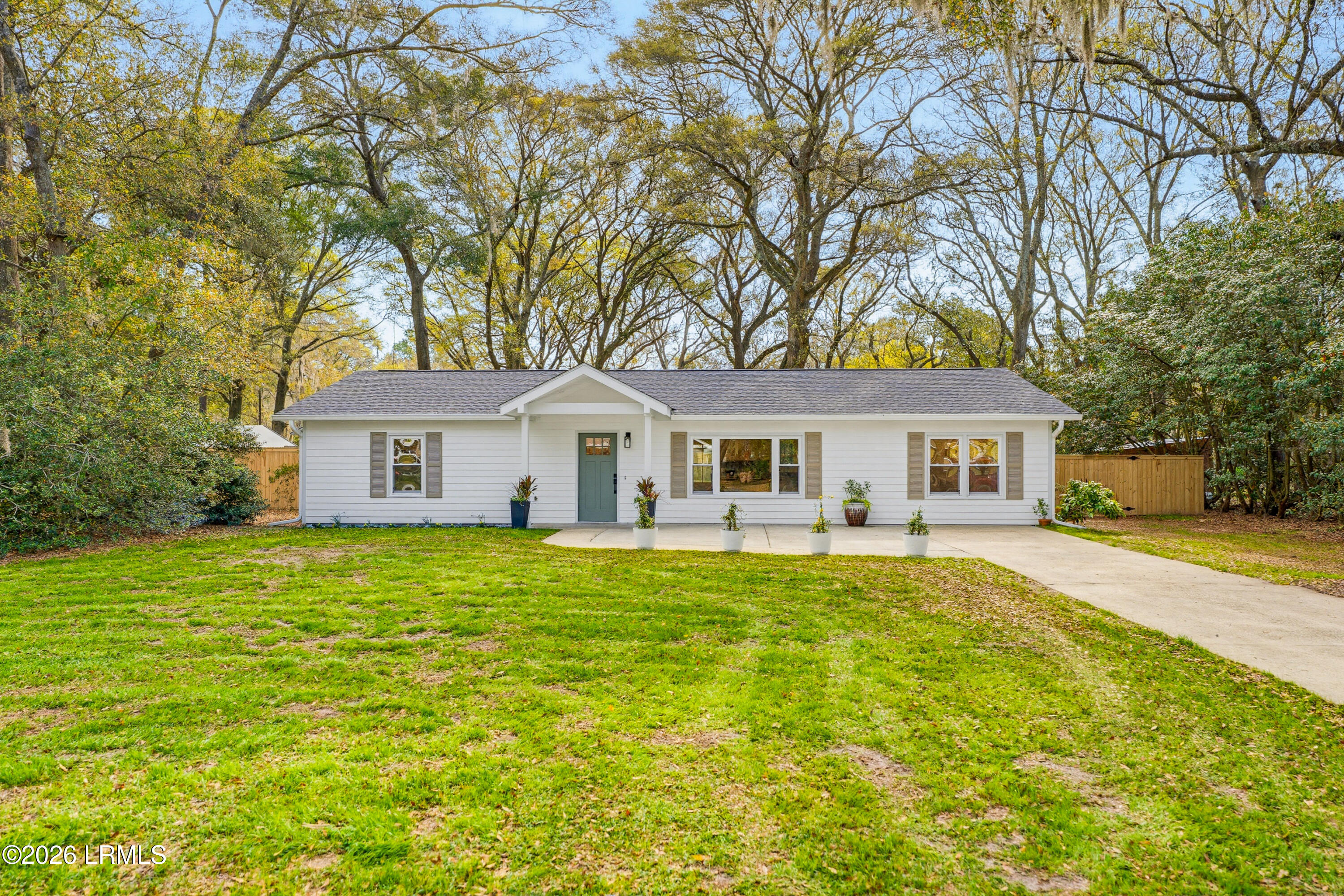 8 Blythewood Road Beaufort, SC 29907 - Photo 14 of 38 z (9)