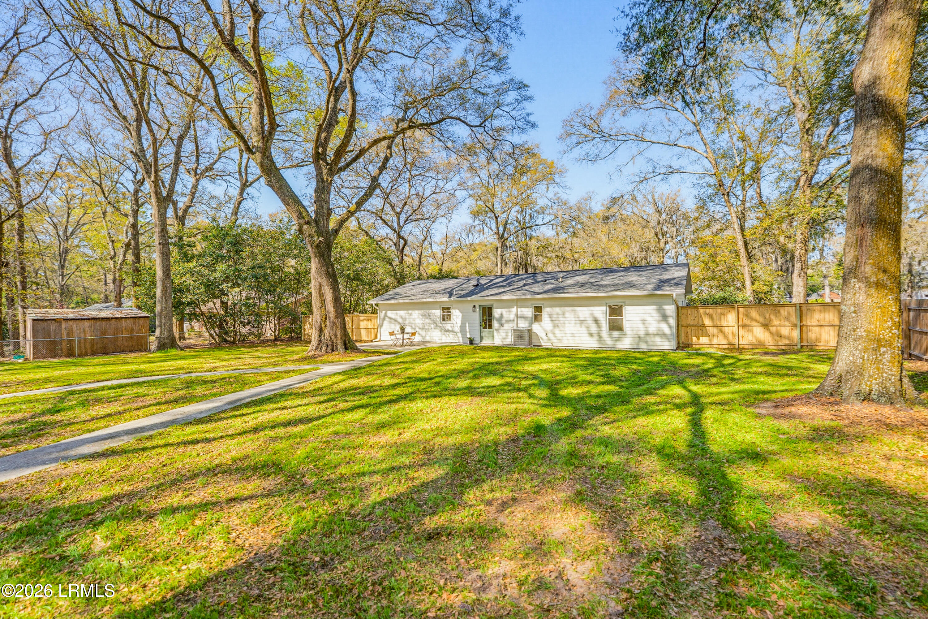 8 Blythewood Road Beaufort, SC 29907 - Photo 10 of 38 z (5)
