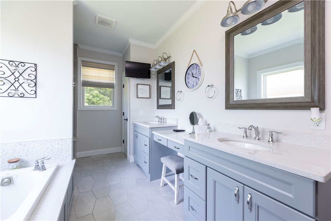 17 Painter Road Westerly, RI 02891 - Photo 26 of 49 master bathroom