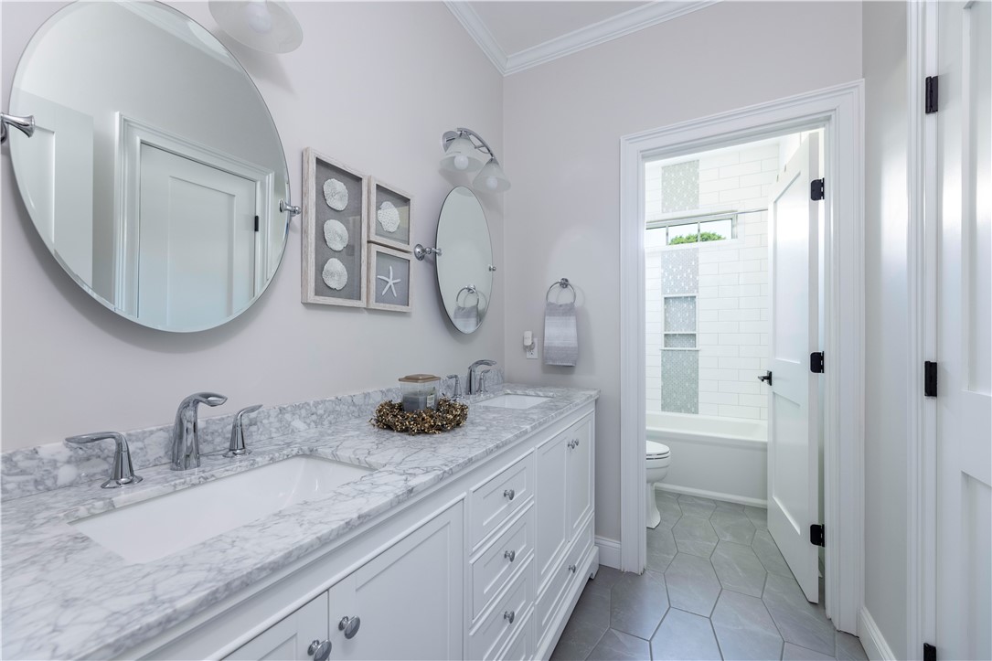 17 Painter Road Westerly, RI 02891 - Photo 31 of 49 first floor main bath