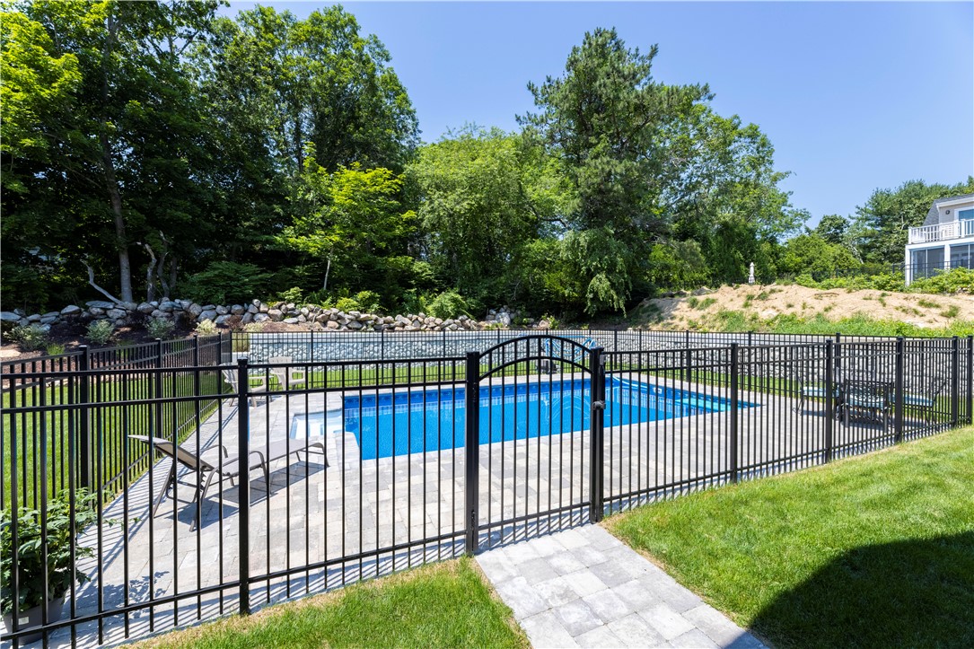 17 Painter Road Westerly, RI 02891 - Photo 43 of 49