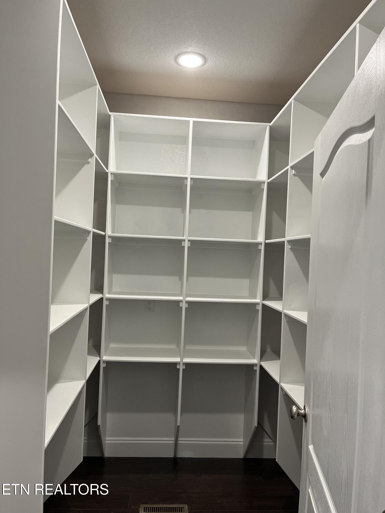 833 Sawmill Road Monterey, TN 38574 - Photo 14 of 30 Oversized Pantry