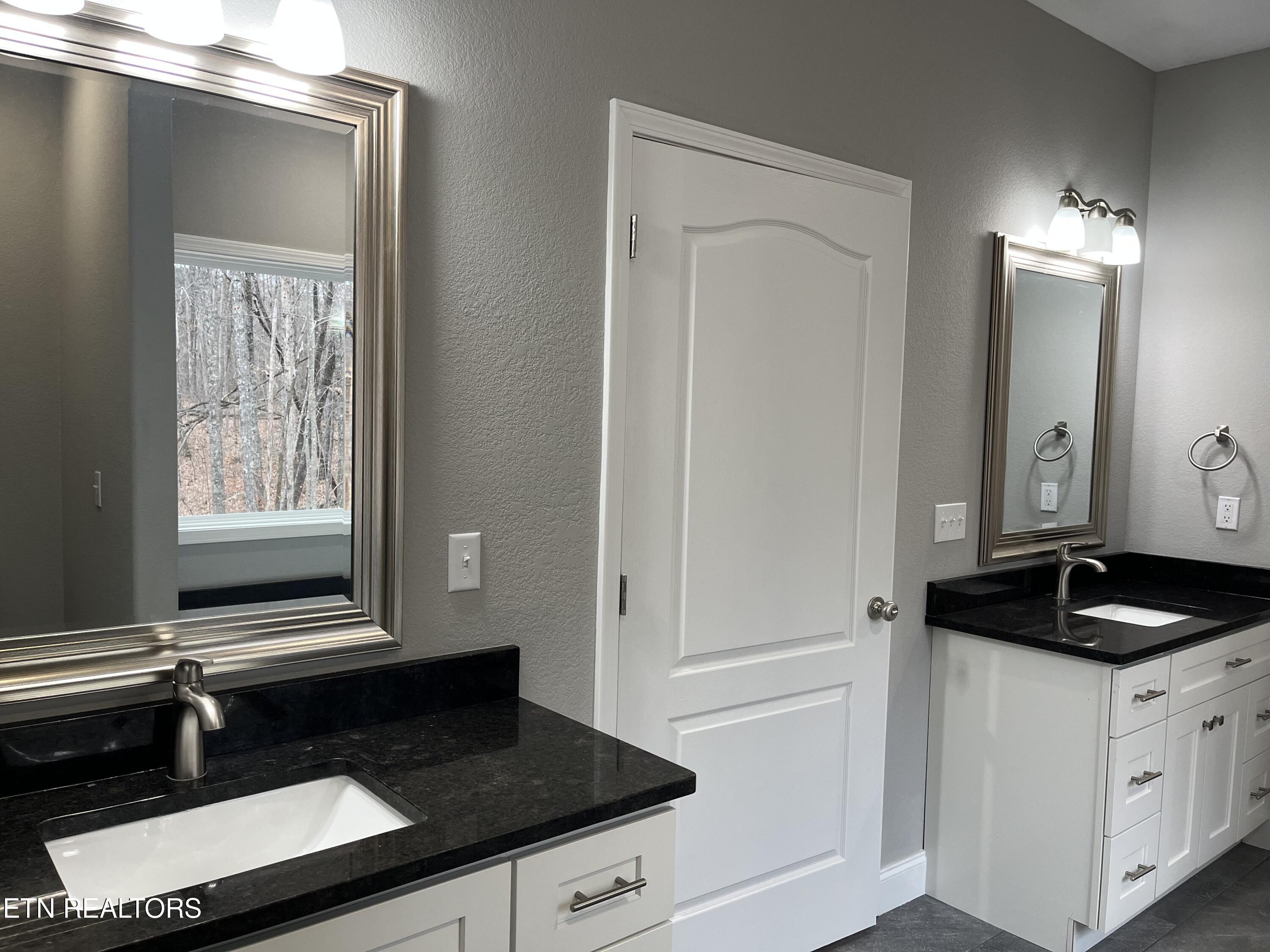 833 Sawmill Road Monterey, TN 38574 - Photo 21 of 30 His & Her Vanities