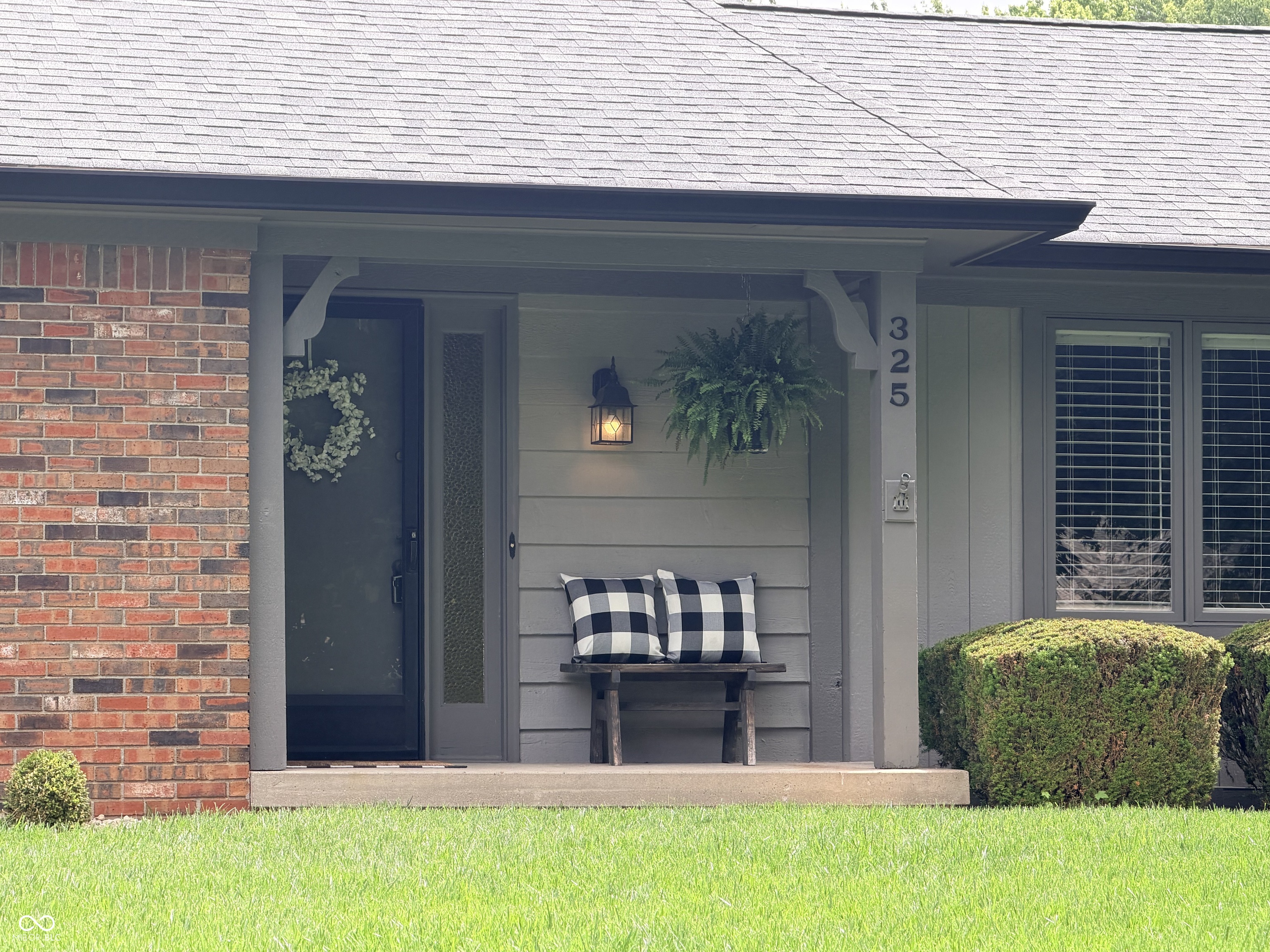 325 Rolling Trails Road Greenwood, IN 46142 - Photo 2 of 52