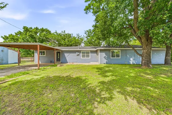 $450,000 | 20043 Highway 108, Stephenville, TX 76401