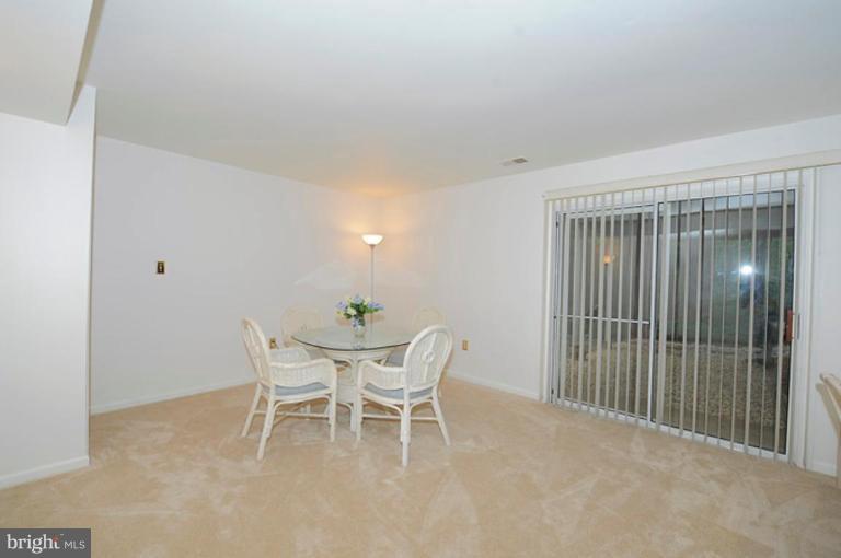 7622 Chancellor Way Springfield, VA 22153 - Photo 11 of 29 Family Room #3