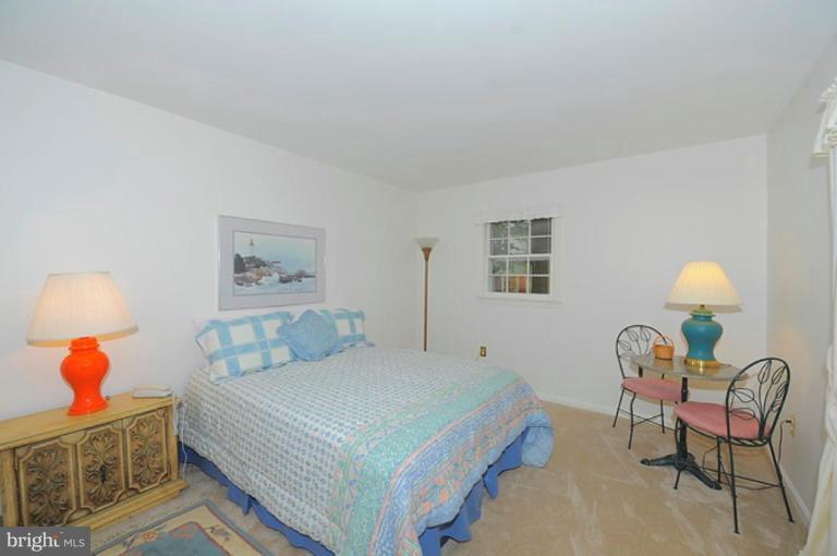 7622 Chancellor Way Springfield, VA 22153 - Photo 14 of 29 Bedroom #4