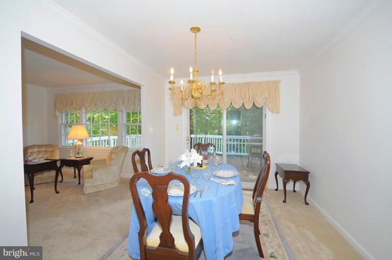 7622 Chancellor Way Springfield, VA 22153 - Photo 6 of 29 Dining Room
