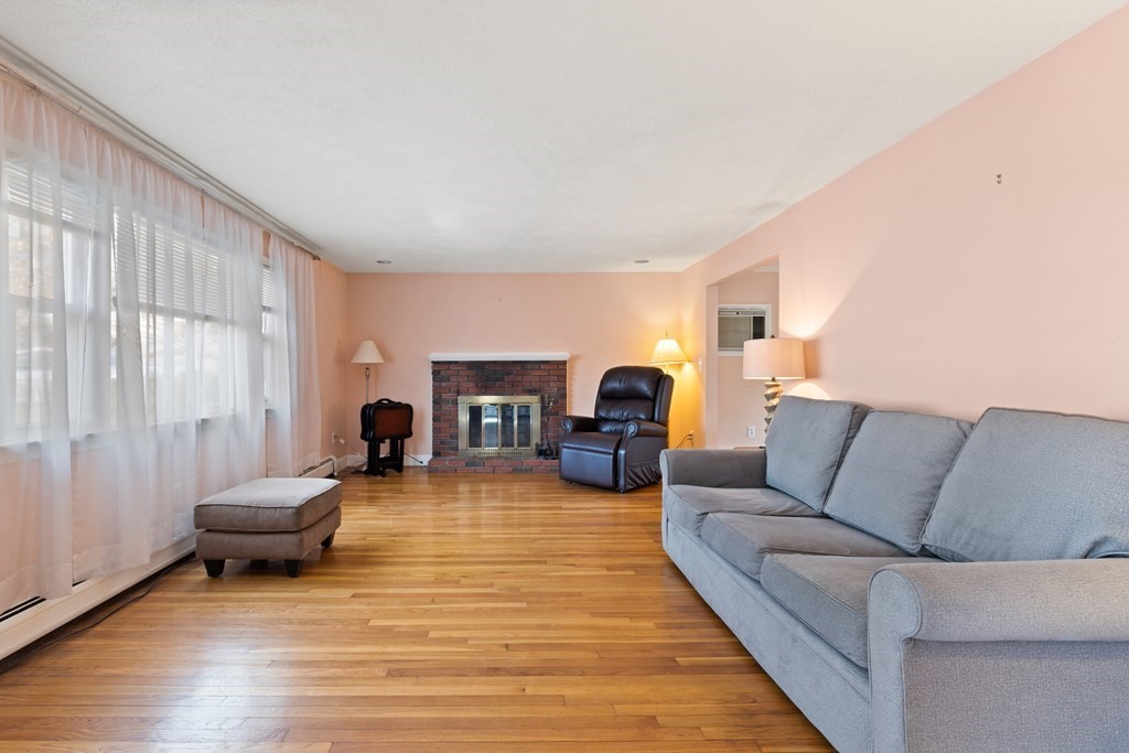 106 Greensboro Road Dedham, MA 02026 - Photo 3 of 27 Gallery Image 3