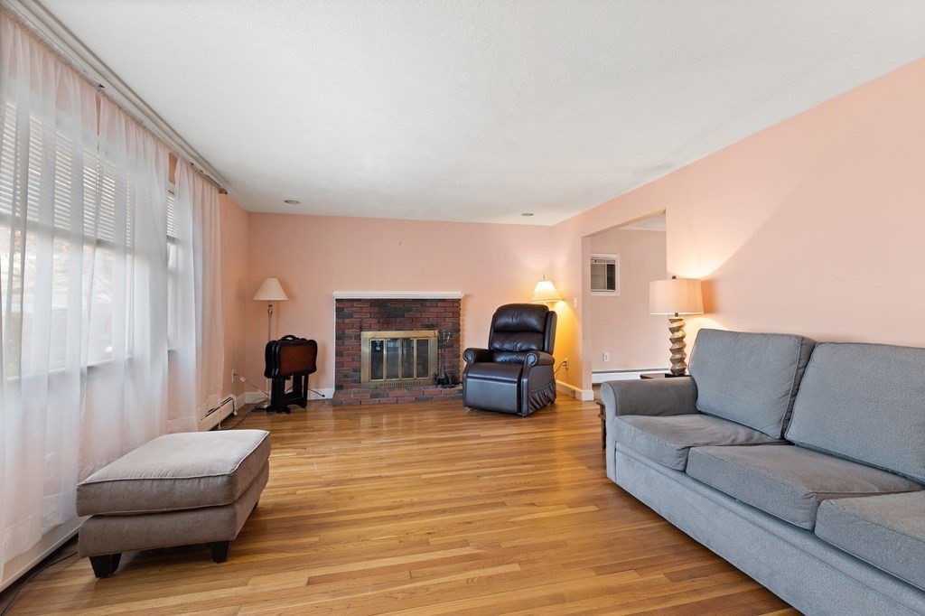 106 Greensboro Road Dedham, MA 02026 - Photo 5 of 27 Gallery Image 5