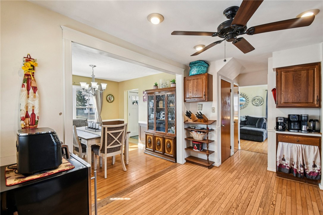 316 Coolidge Road Irondequoit, NY 14622 - Photo 13 of 37