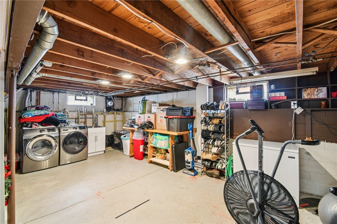 316 Coolidge Road Irondequoit, NY 14622 - Photo 26 of 37