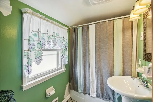 $199,000 | 316 Coolidge Road, Irondequoit, NY 14622