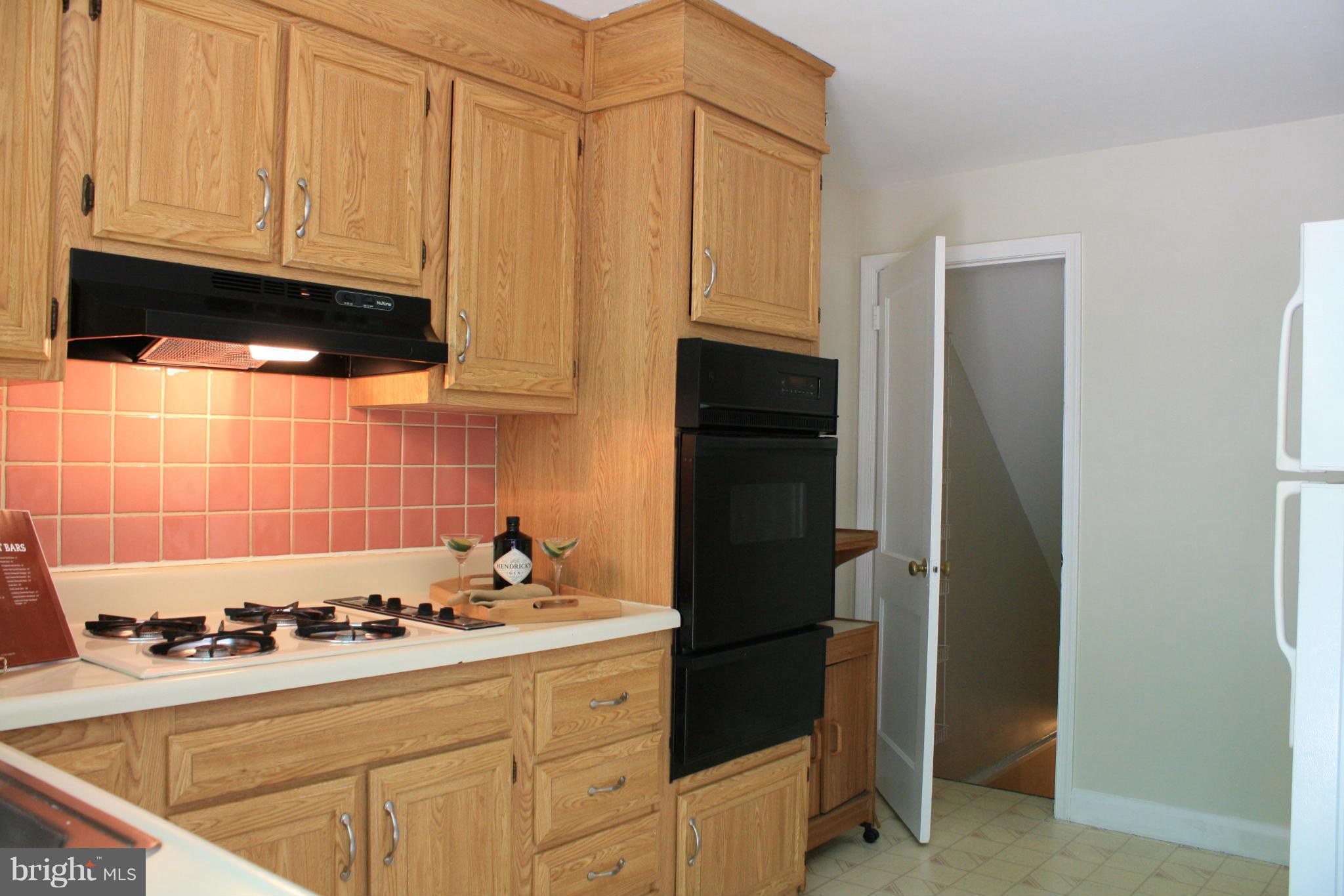 8507 Pleasant Plains Road Towson, MD 21286 - Photo 12 of 30 Kitchen