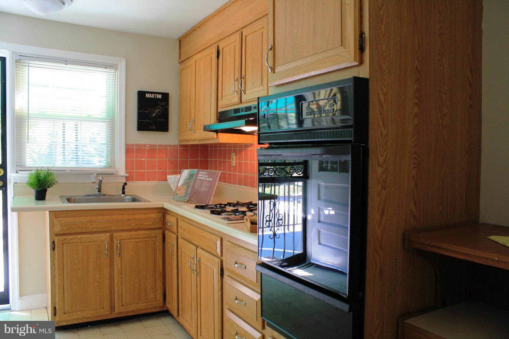 8507 Pleasant Plains Road Towson, MD 21286 - Photo 17 of 30 Kitchen