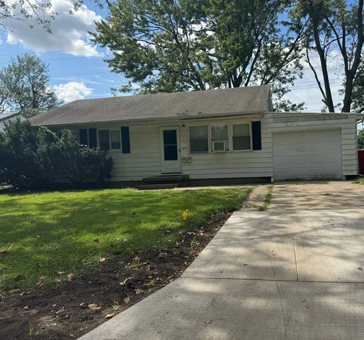 $108,000 | 1601 Joanne Lane, Champaign, IL 61821