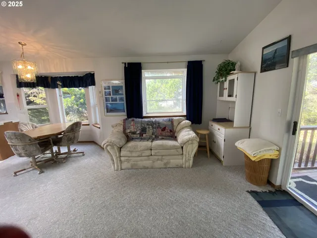 $400,000 | 31205 I Street, Ocean Park, WA 98640