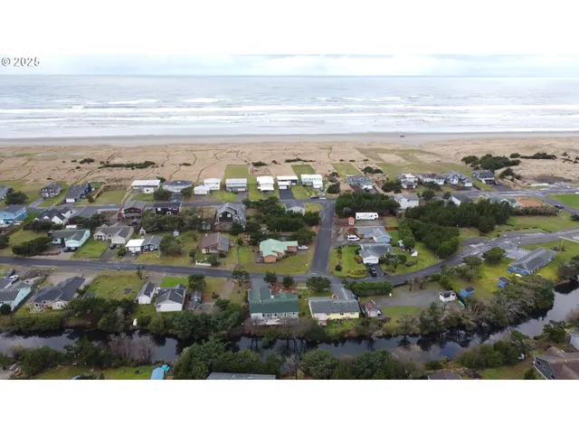 $400,000 | 31205 I Street, Ocean Park, WA 98640