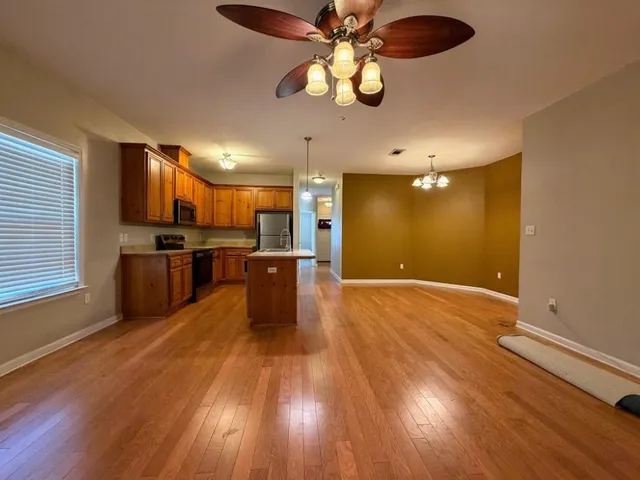 $250,000 | 990 Crawfordville Trace, Tallahassee, FL 32305