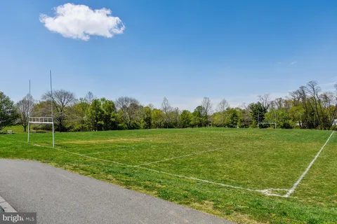 $1,100,000 | 12007 Titian Way, Potomac, MD 20854