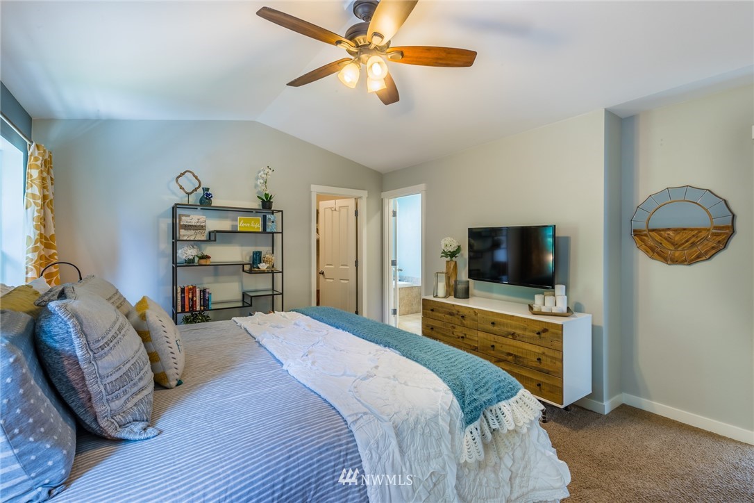 22416 35th Drive Southeast Bothell, WA 98021 - Photo 8 of 21
