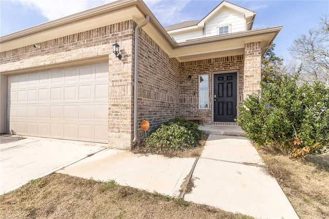 $362,900 | 5791 Cerrillos Drive, Bryan, TX 77807