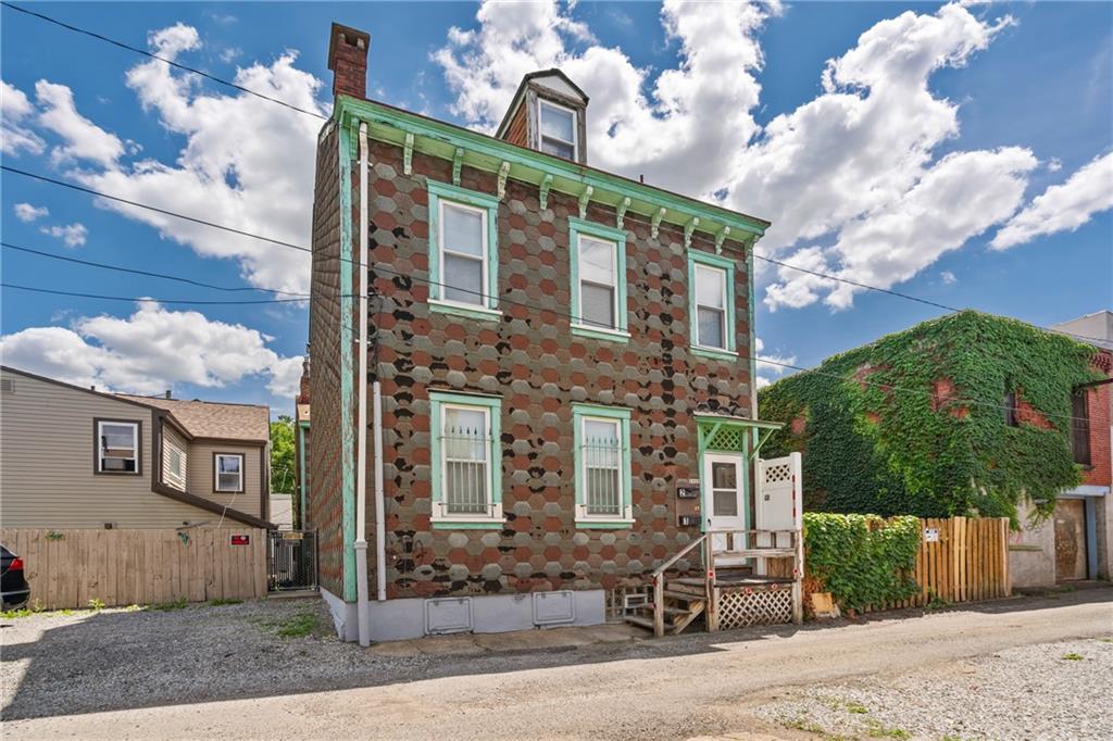 1011 Constance Street Pittsburgh, PA 15212 - Photo 3 of 45