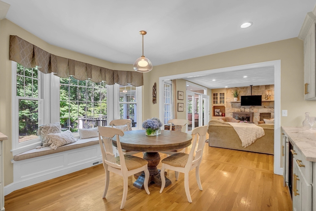 157 Lancaster Road North Andover, MA 01845 - Photo 12 of 42 a dining room with furniture and window