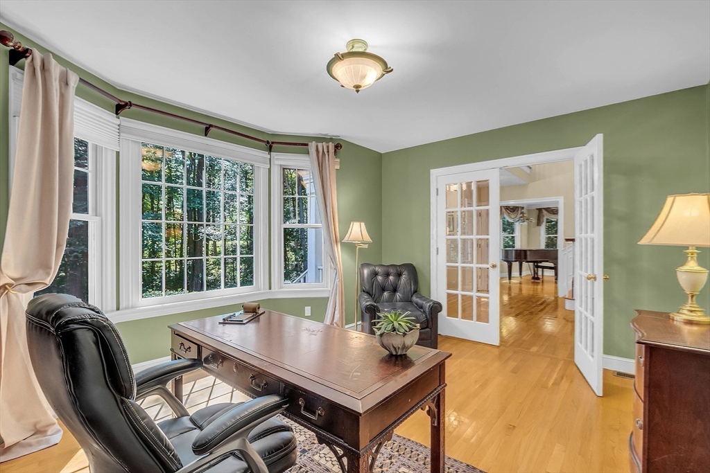 157 Lancaster Road North Andover, MA 01845 - Photo 18 of 42