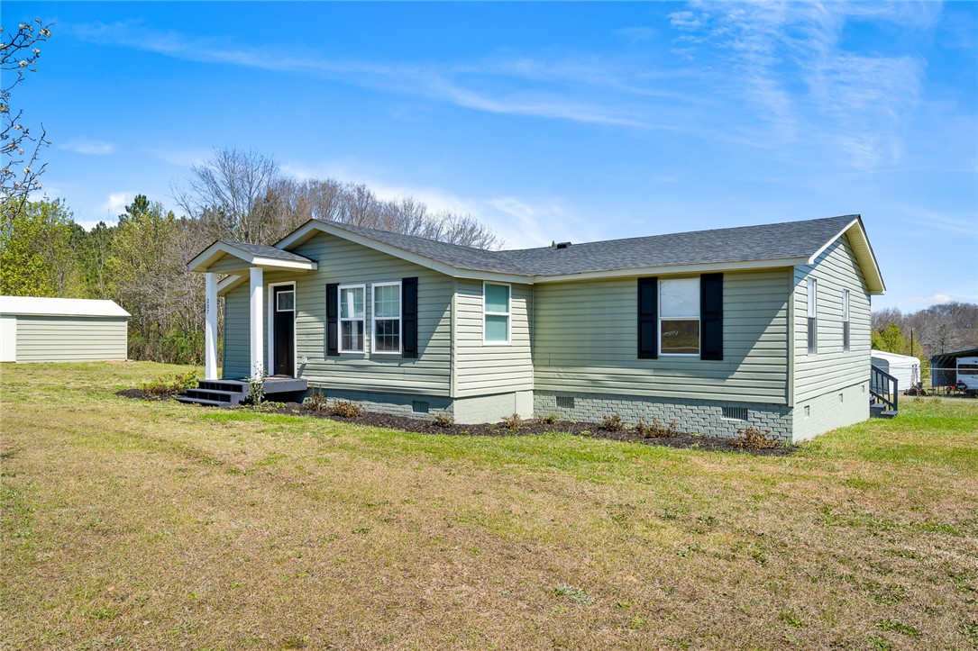 207 Willingham Road Williamston, SC 29697 - Photo 2 of 29