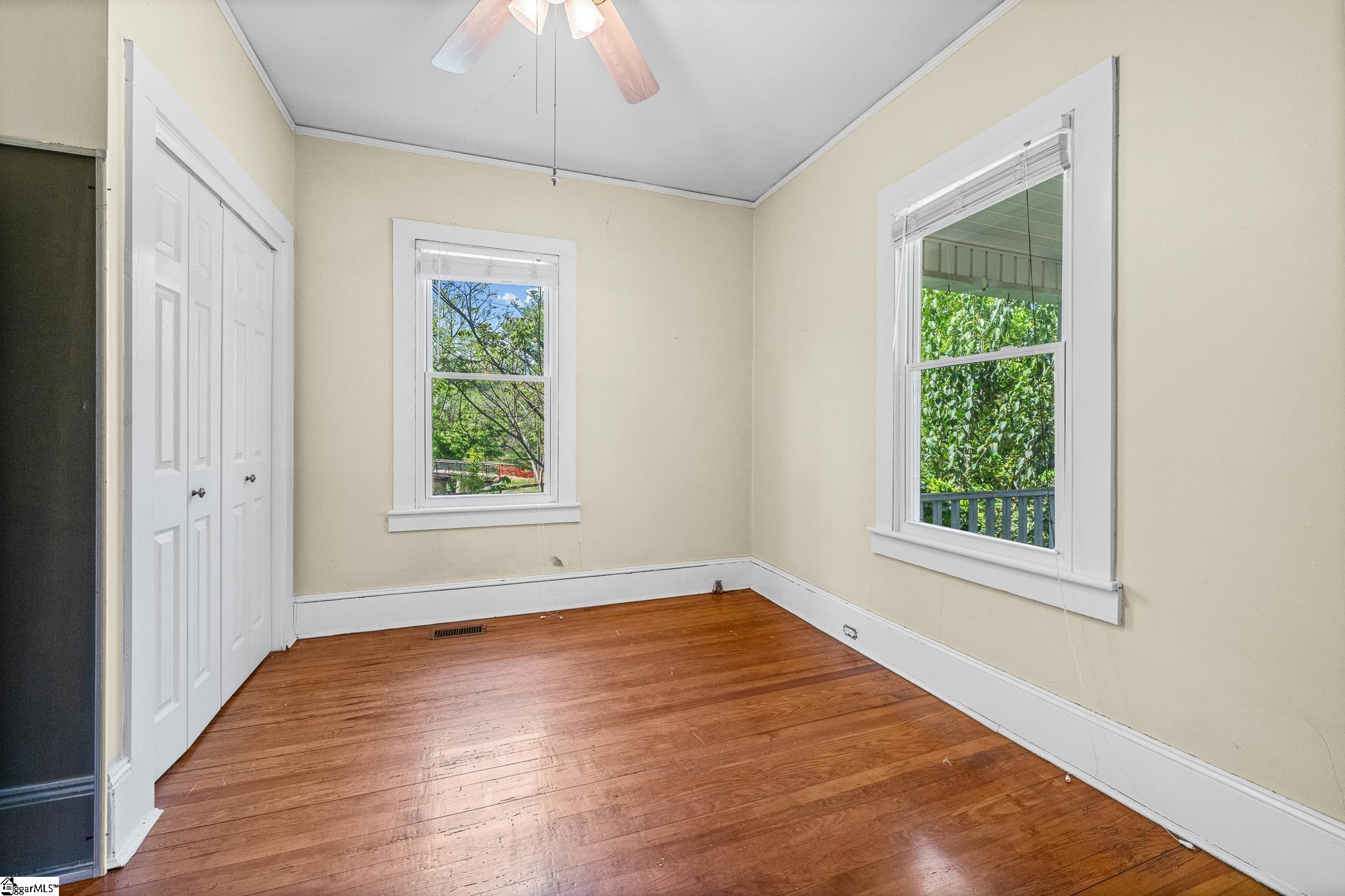 121 Ebaugh Avenue Greenville, SC 29607 - Photo 14 of 29