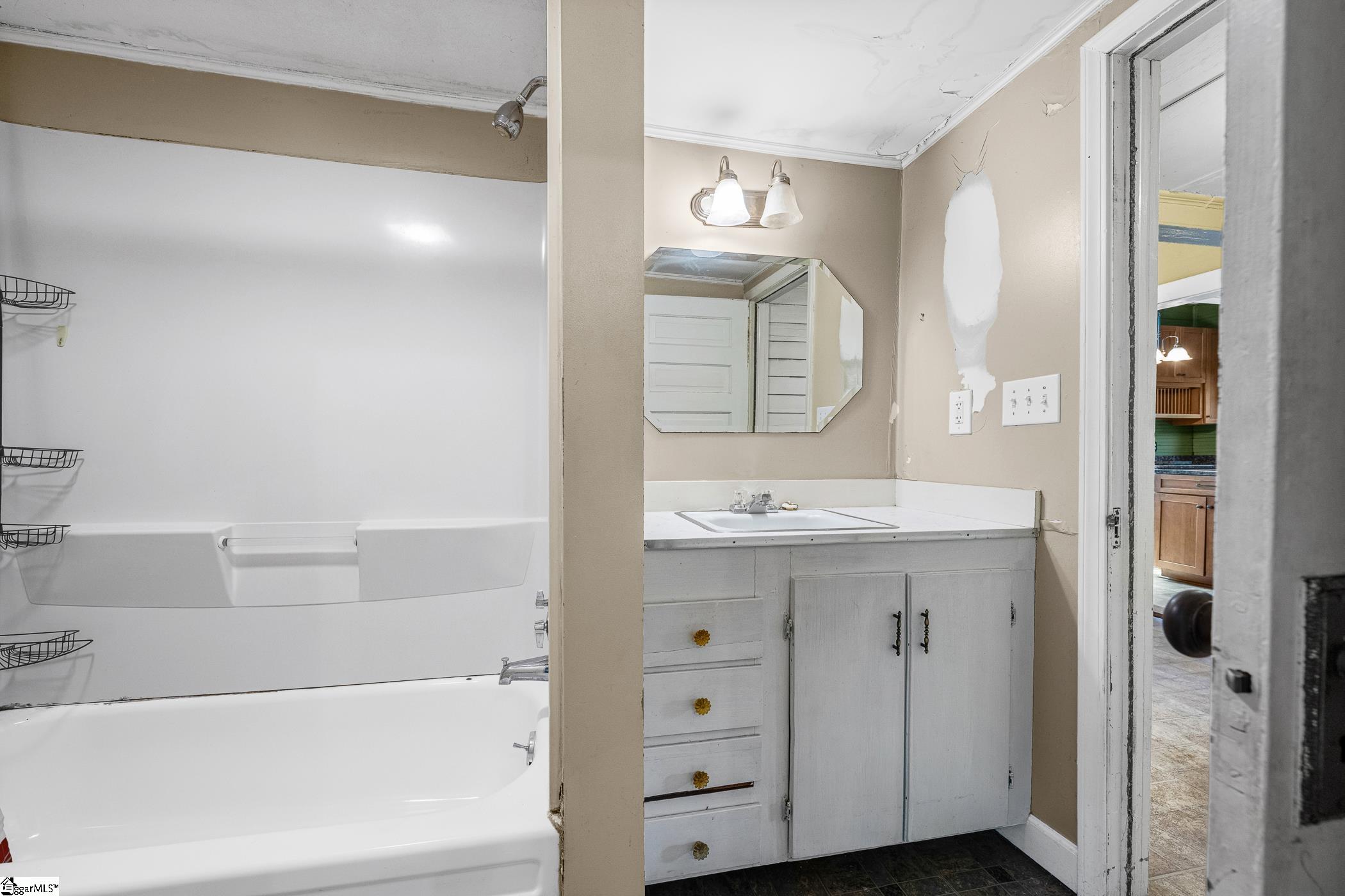 121 Ebaugh Avenue Greenville, SC 29607 - Photo 23 of 29