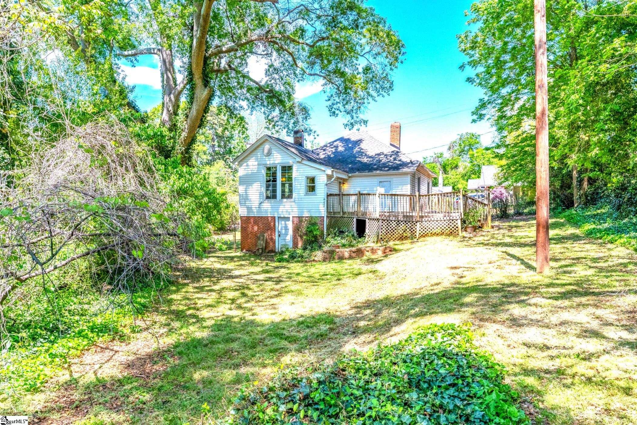 121 Ebaugh Avenue Greenville, SC 29607 - Photo 5 of 29