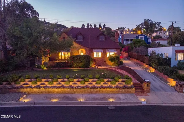 $879,000 | 975 Loma Vista Place, Santa Paula, CA 93060