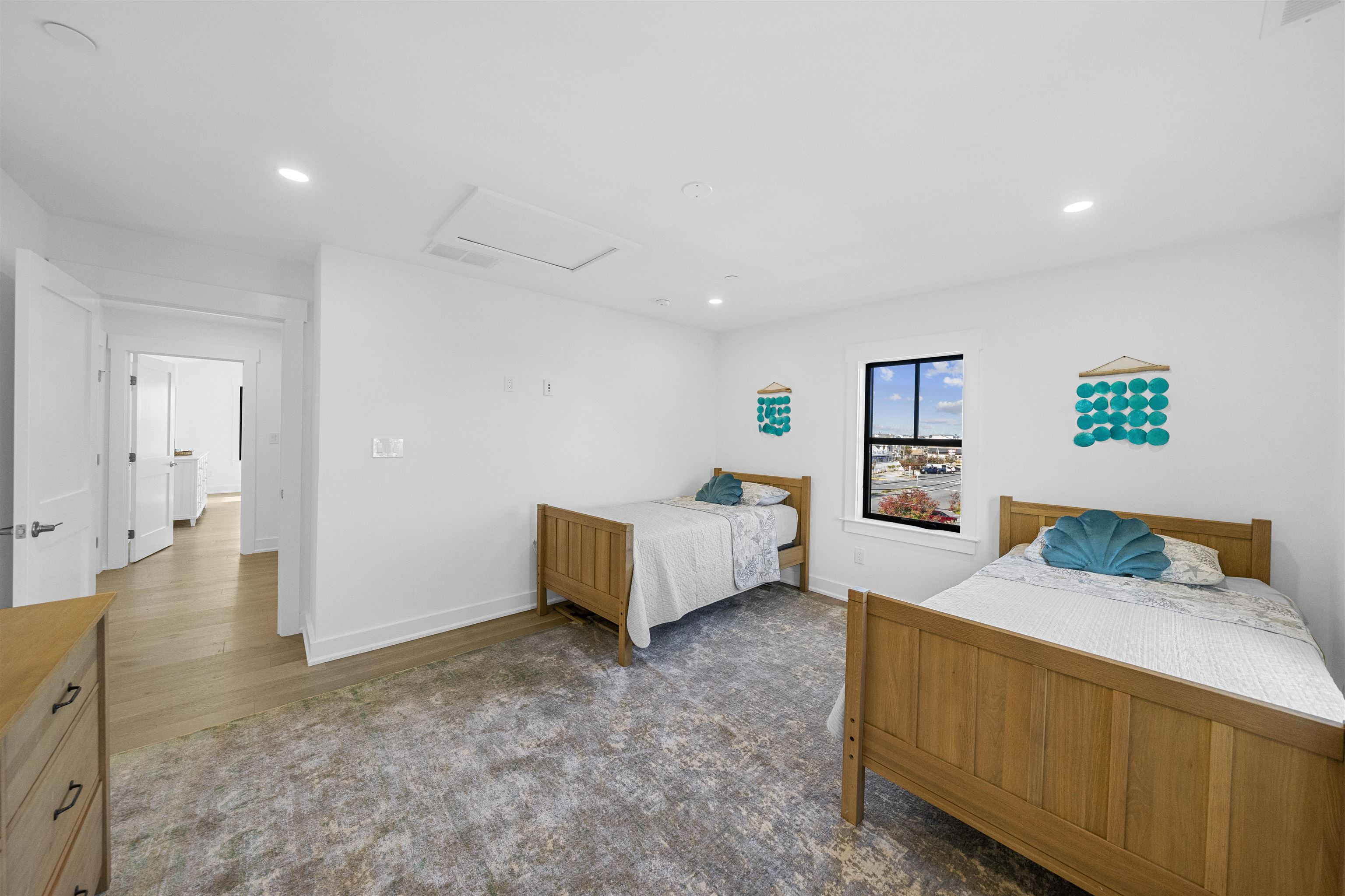 2927 Dune, Unit 1 Avalon, NJ 08202 - Photo 17 of 35 a living room with furniture and a wooden floor