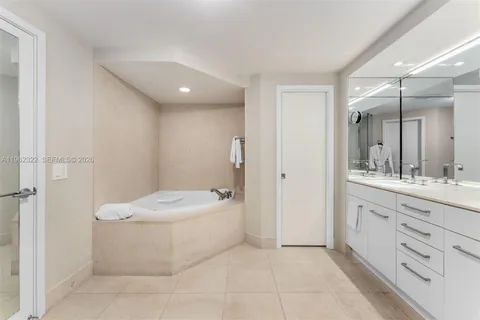 $5,290,000 | 6899 Collins Avenue, Unit 403, Miami Beach, FL 33141