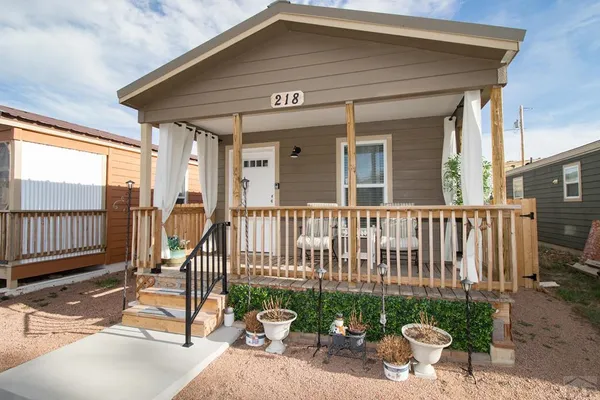 $277,000 | 218 Thurlow Avenue, Cripple Creek, CO 80813