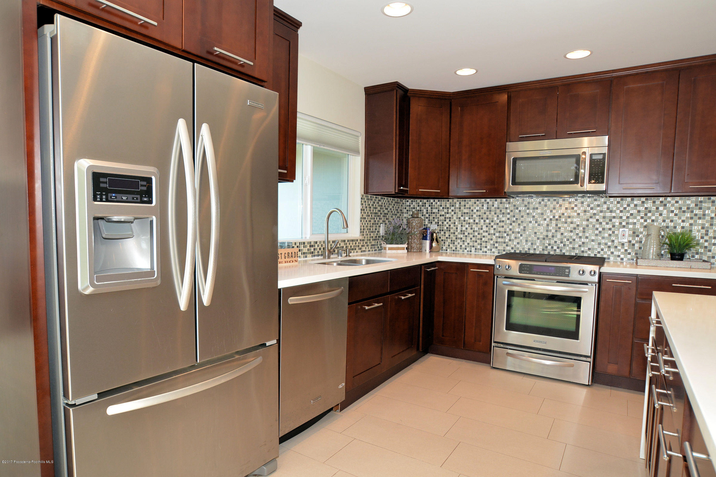548 Cocopan Drive Altadena, CA 91001 - Photo 15 of 34 kitchen 3